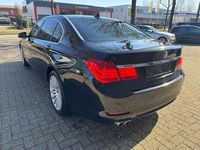 Gebraucht BMW 730L Executive 211 PS (155 kW) 2012 Schwarz Limousine