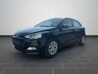 Gebraucht Hyundai i20 Pure 84 PS (61 kW) 2018 Schwarz Kleinwagen