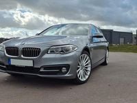 Gebraucht BMW 530 258 PS (189 kW) 2016 Silber Kombi