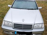 Gebraucht Mercedes C180 122 PS (89 kW) 1998 Silber Limousine