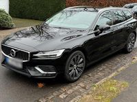 Gebraucht Volvo V60 350 PS (257 kW) 2023 Schwarz Kombi
