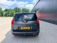 Gebraucht Peugeot 5008 156 PS (114 kW) 2010 Grau Van / Kleinbus