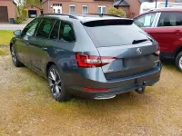 Gebraucht Skoda Superb SportLine 190 PS (139 kW) 2017 Silber Kombi