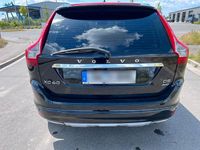 Gebraucht Volvo XC60 224 PS (164 kW) 2015 Schwarz SUV
