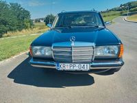 Gebraucht Mercedes 300 88 PS (64 kW) 1981 Blau Limousine