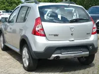 Gebraucht Dacia Sandero Stepway 68 PS (50 kW) 2010 Silber SUV