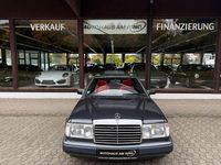 Gebraucht Mercedes E300 AMG 220 PS (161 kW) 1990 Blau Coupé