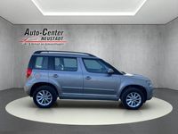Gebraucht Skoda Yeti Ambition 121 PS (88 kW) 2017 Beige SUV