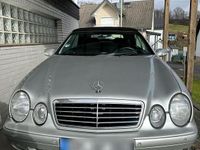 Gebraucht Mercedes CLK230 193 PS (141 kW) 2002 Silber Cabrio