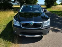 Gebraucht Skoda Octavia Scout 140 PS (102 kW) 2012 Schwarz Kombi