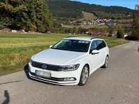 Gebraucht VW Passat 150 PS (110 kW) 2016 Weiß Kombi