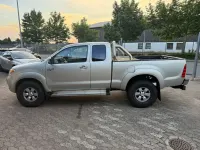 Gebraucht Toyota HiLux SR5 120 PS (88 kW) 2008 Silber Pickup