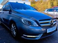 Gebraucht Mercedes B180 109 PS (80 kW) 2012 Grau Van / Kleinbus