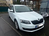 Gebraucht Skoda Octavia Joy 110 PS (80 kW) 2016 Weiß Kleinwagen