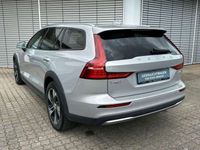 gebraucht Volvo V60 CC Cross Country*Ultimate*Bowers*Standheizun