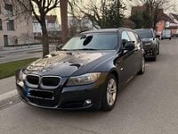 Gebraucht BMW 318 143 PS (105 kW) 2010 Schwarz Kombi