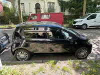 Second-hand VW up! Edition 60 CP (44 kW) 2014 Negru Hatchback