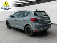 Używany Dacia Sandero Expression 91 KM (66 kW) 2022 Szary Hatchback