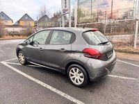 Gebraucht Peugeot 208 Active 82 PS (60 kW) 2018 Kleinwagen
