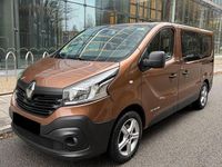 Gebraucht Renault Trafic Expression 145 PS (106 kW) 2017 Braun Van / Kleinbus