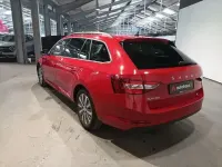 Gebraucht Skoda Superb Ambition 200 PS (147 kW) 2022 Rot Kombi