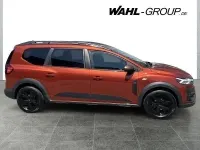 Gebraucht Dacia Jogger Extreme 101 PS (74 kW) 2024 Terracottabraun Van / Kleinbus