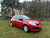 Gebraucht Renault Clio III 75 PS (55 kW) 2007 Rot Kleinwagen