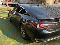 Gebraucht Lexus ES300H 178 PS (130 kW) 2021 Schwarz Limousine