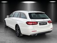 Gebraucht Mercedes E300 211 PS (155 kW) 2022 Weiß Limousine
