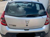 Gebraucht Dacia Sandero 87 PS (63 kW) 2010 Silber Kleinwagen