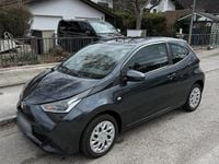 Gebraucht Toyota Aygo 72 PS (52 kW) 2019 Grau Kleinwagen