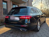 Gebraucht Mercedes E220 194 PS (142 kW) 2017 Schwarz Kombi