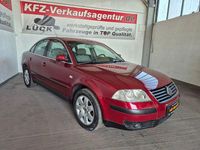 Gebraucht VW Passat 102 PS (75 kW) 2002 Rot Limousine