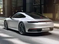 Gebraucht Porsche 911 Carrera 4 385 PS (283 kW) 2022 Silber Coupé