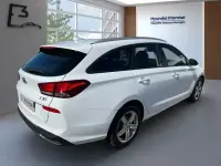 Gebraucht Hyundai i30 Comfort 136 PS (100 kW) 2022 Weiß Kombi