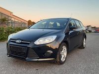 Gebraucht Ford Focus Ambiente 101 PS (74 kW) 2014 Schwarz Kombi