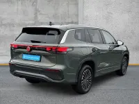 Gebraucht VW Tayron Life 204 PS (150 kW) 2025 Cipressinogrün metallic SUV