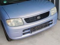 Gebraucht Daihatsu Cuore 56 PS (41 kW) 2003 Violet Kleinwagen