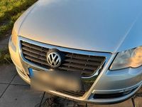 Gebraucht VW Passat 140 PS (102 kW) 2006 Grau Kombi