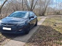 Gebraucht Opel Astra 140 PS (102 kW) 2013 Schwarz Limousine