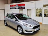 Gebraucht Ford Focus 120 PS (88 kW) 2015 Silber Limousine