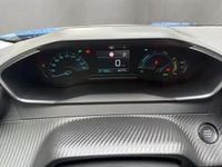 Gebraucht Peugeot e-2008 Active 100 kW (136 PS) 2021 Vertigo blau SUV