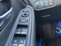 Gebraucht Kia Carens Spirit 135 PS (99 kW) 2015 Blau Van / Kleinbus