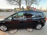 Gebraucht VW Touran 116 PS (85 kW) 2016 Schwarz Van / Kleinbus