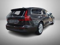 Gebraucht Volvo V60 163 PS (119 kW) 2024 Grau Kombi