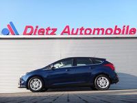 Gebraucht Ford Focus Titanium 125 PS (91 kW) 2013 Dunkelblau (metallic) Limousine