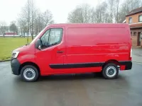 Usado Renault Master 135 CV (99 kW) 2020 Rojo Monovolumen
