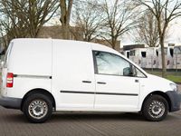 Second-hand VW Caddy 75 CP (55 kW) 2011 Alb Monovolum