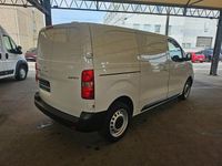 Second-hand Citroën Jumpy 144 CP (105 kW) 2024 Alb Monovolum