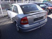 Gebraucht Opel Astra 84 PS (61 kW) 2002 Silber Limousine